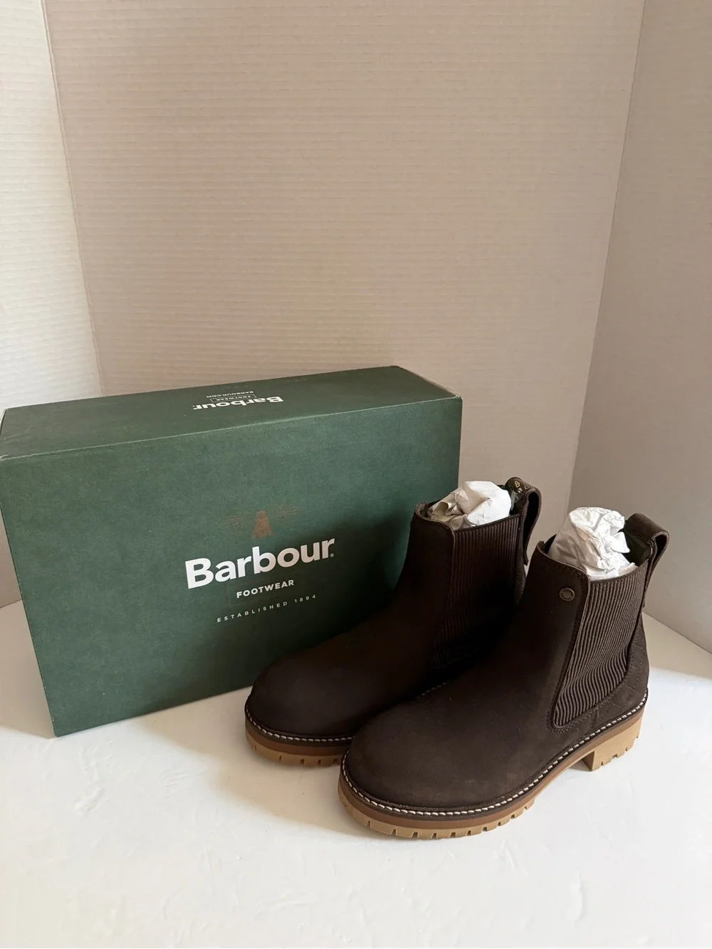 Barbour Men's Dark Brown Chukka Ankle Boots Shoes Tan Lug Sole Women size EU 36